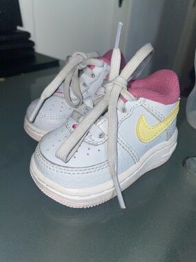 Baby Girl Nike Sneakers Size 2C